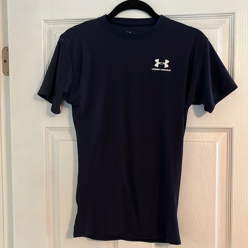 Men’s L Navy Under Armour Heat Gear Shirt